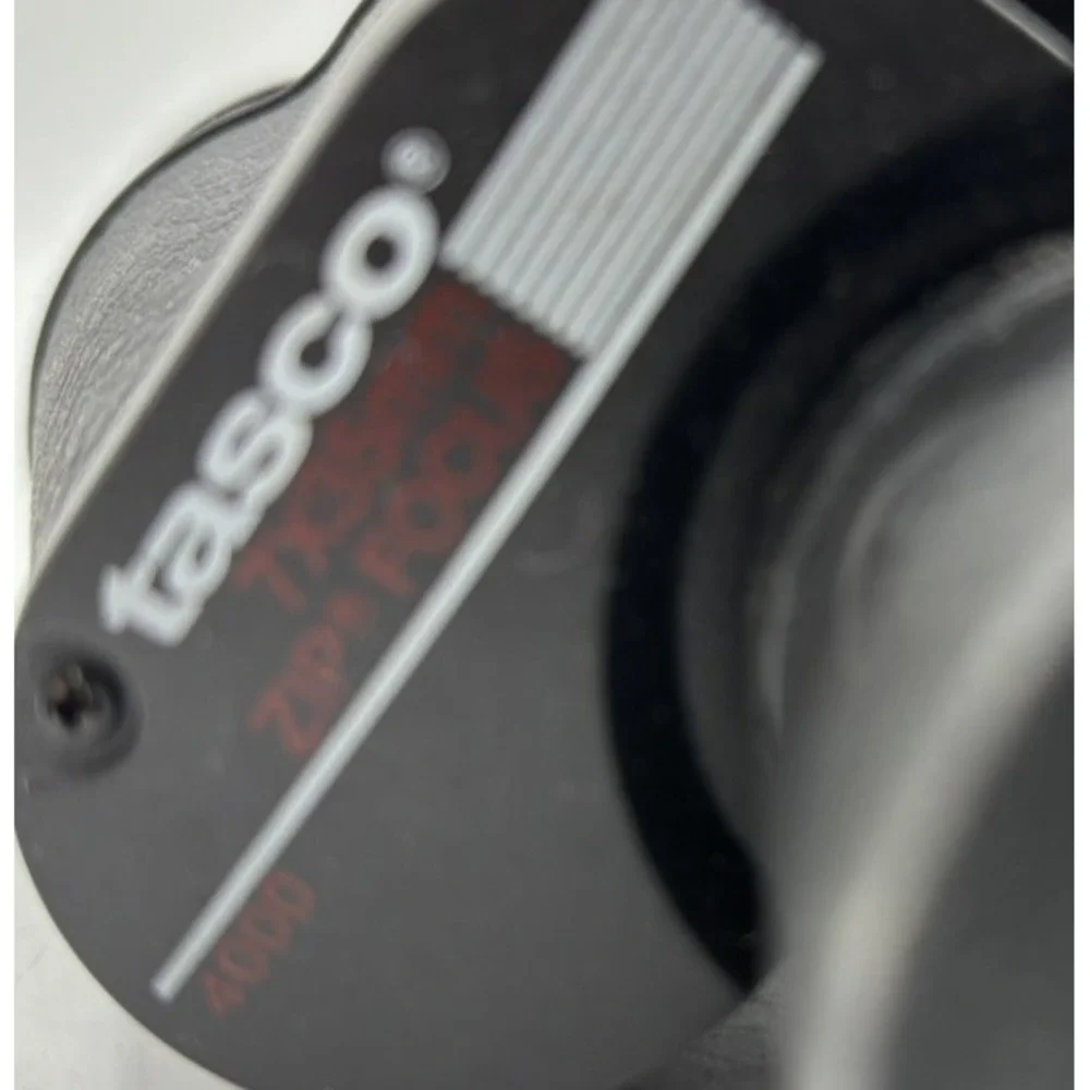 Tasco 4000 7 x 35 mm Zip Focus Binoculars 420 ft/1000 yds with lens covers/bag